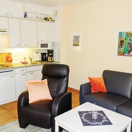 1 Bedroom Beautiful In Apartment