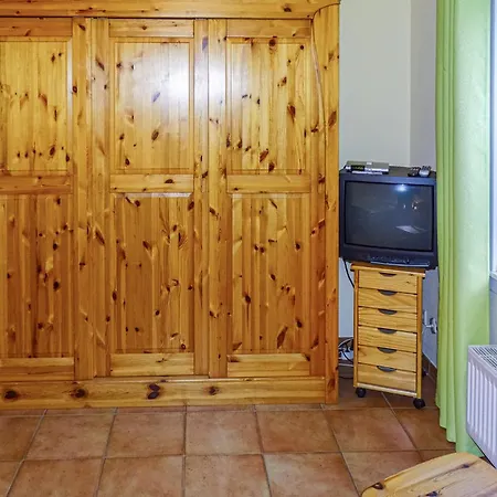 1 Bedroom Lovely In *